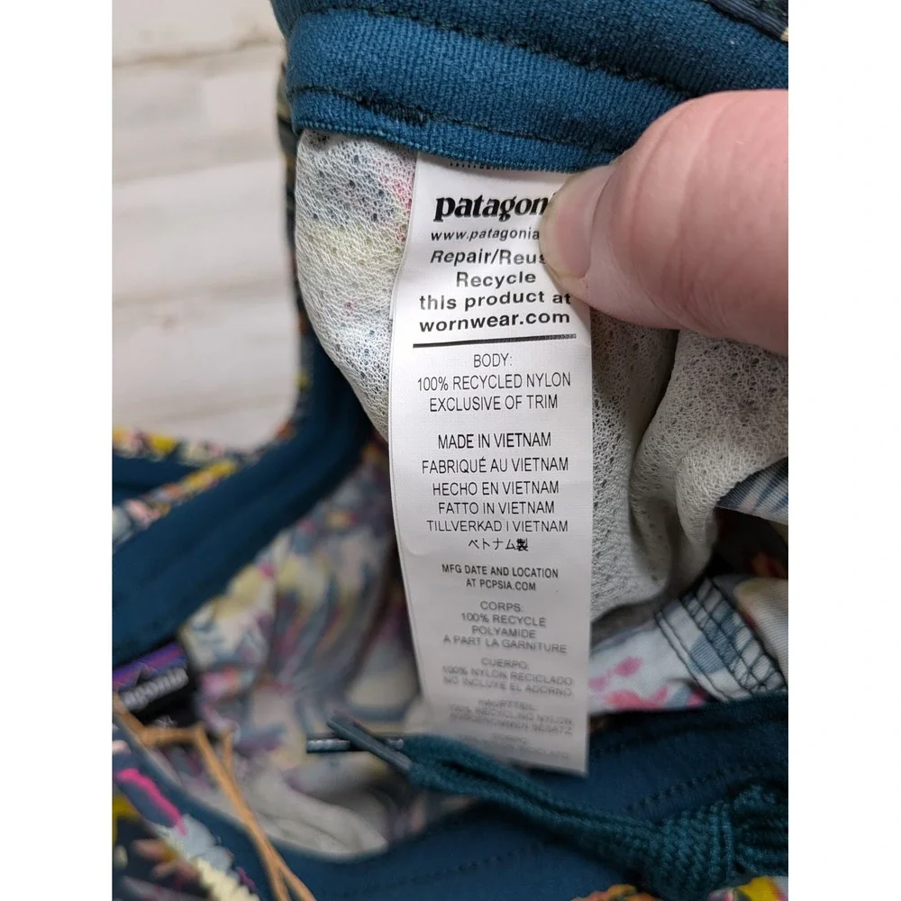 Patagonia Women's Baggies‎ 5